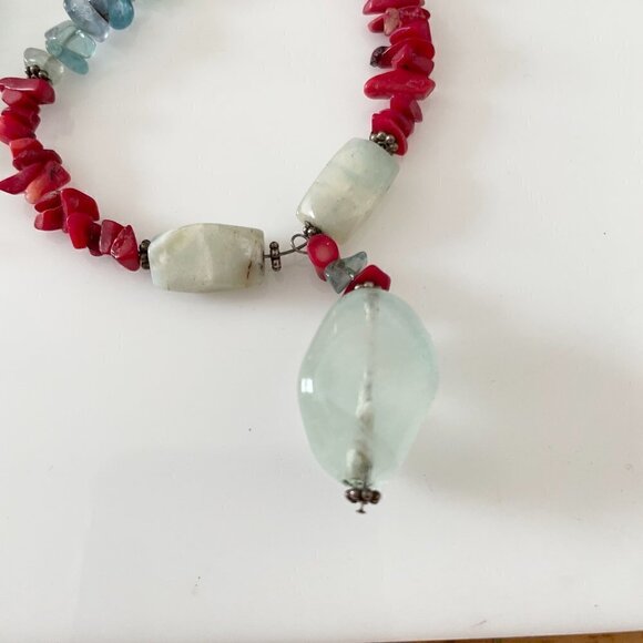 Artisan Hand Made Aquamarine Red Jasper Quartz Toggle Clasp Pendant Necklace - Picture 5 of 5